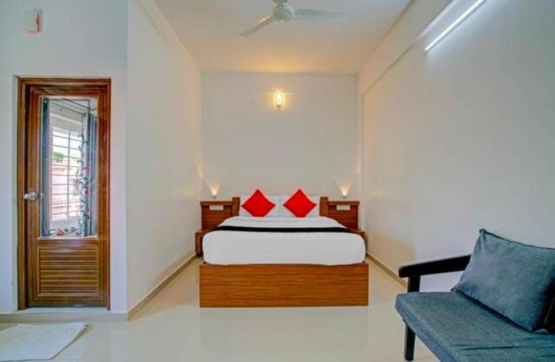 Phoenix Holidays Kochi Eksteriør billede