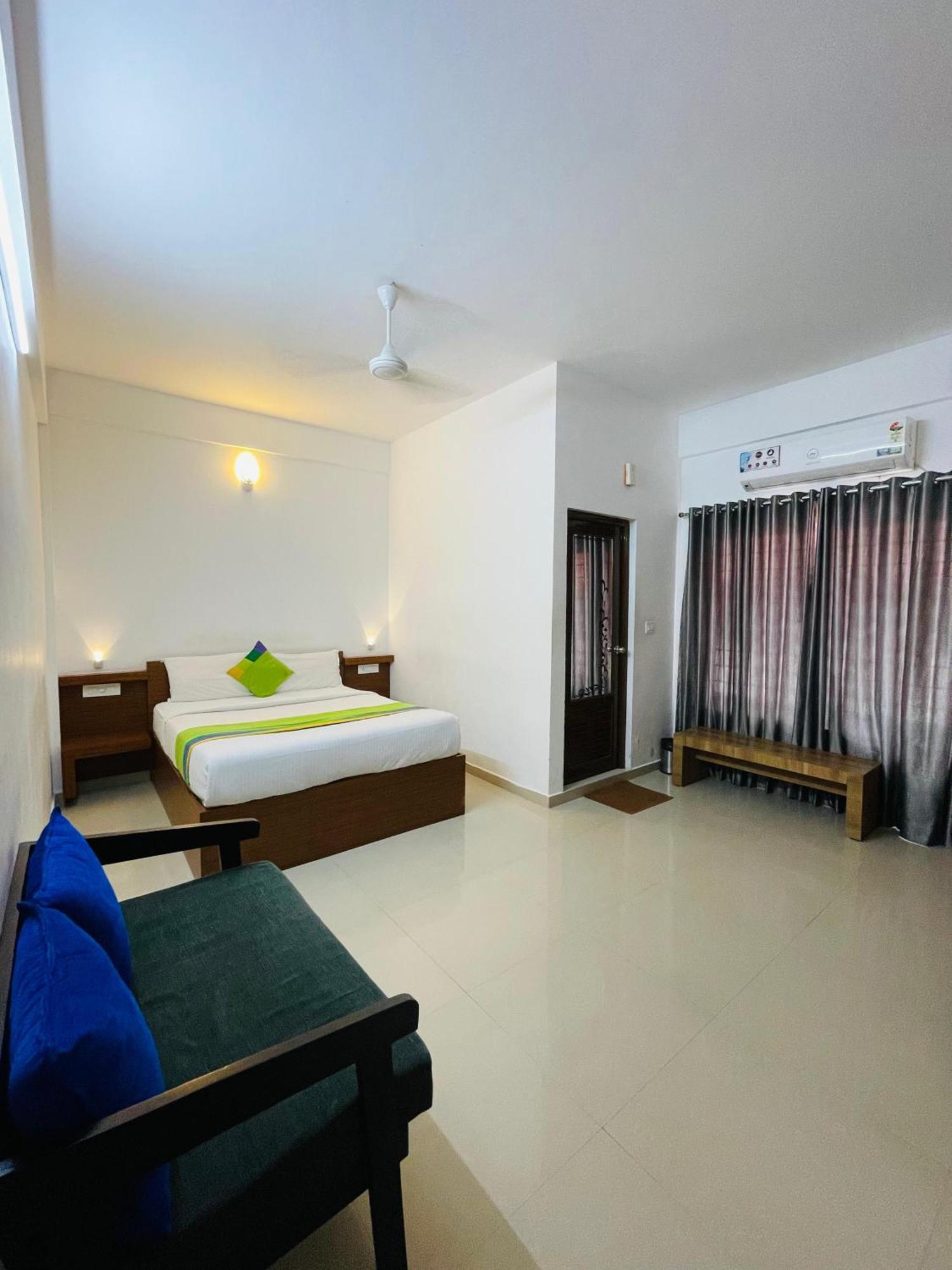 Phoenix Holidays Kochi Eksteriør billede