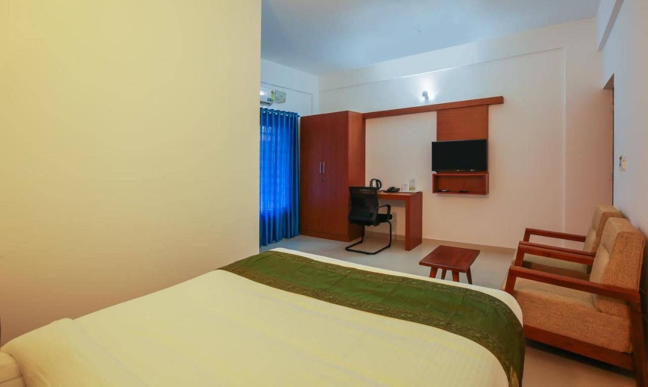 Phoenix Holidays Kochi Eksteriør billede