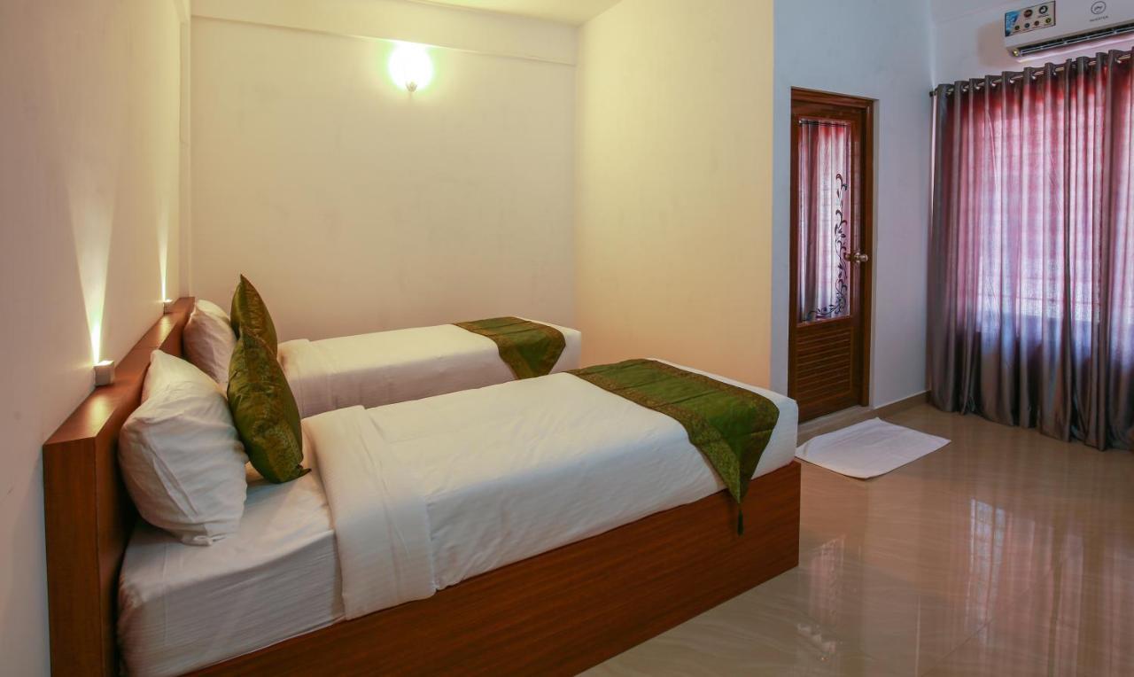 Phoenix Holidays Kochi Eksteriør billede